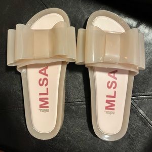 Melissa Bow Beach Slides